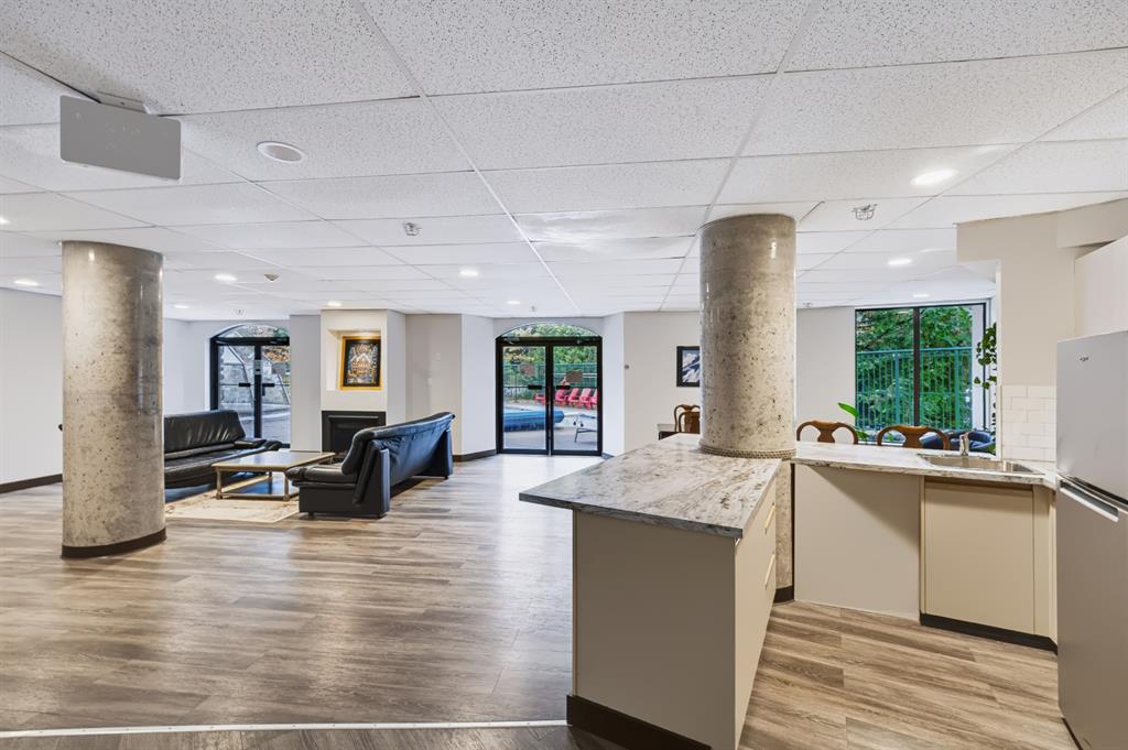 #207 – 4809 Spearhead Drive