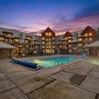 #207 – 2050 Lake Placid Road