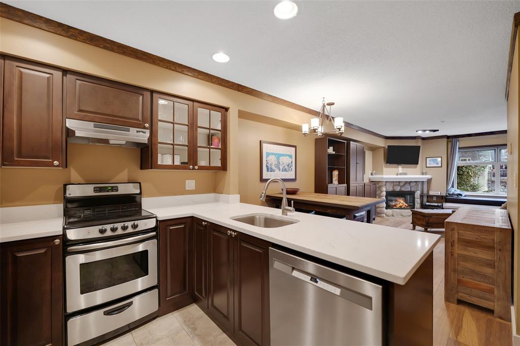 #207 – 2050 Lake Placid Road
