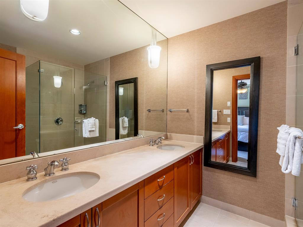 4855 Casabella Crescent