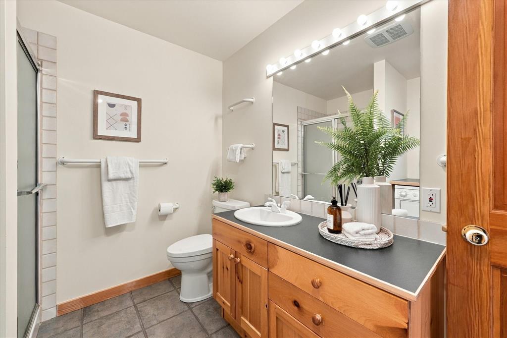 9282 Emerald Drive
