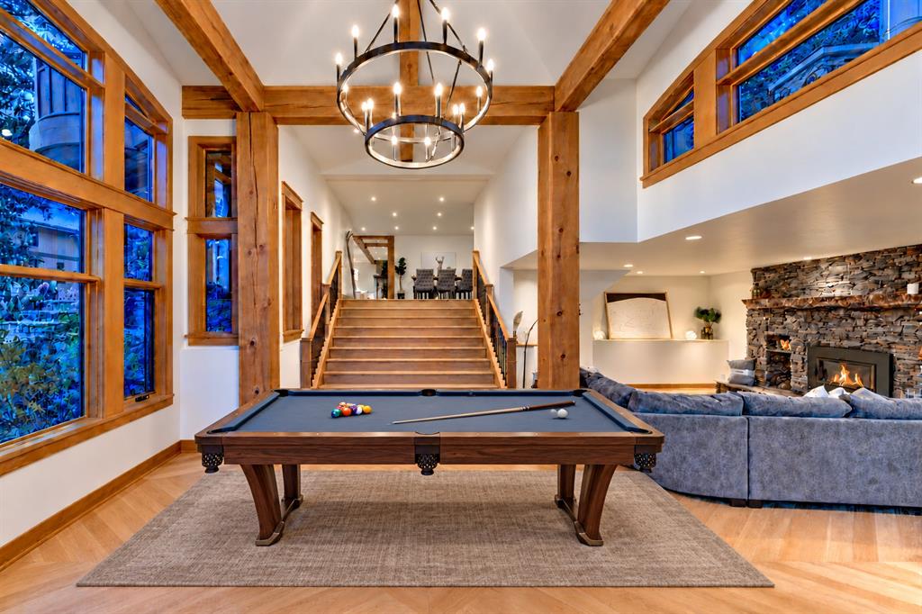8348 Mountain View Drive