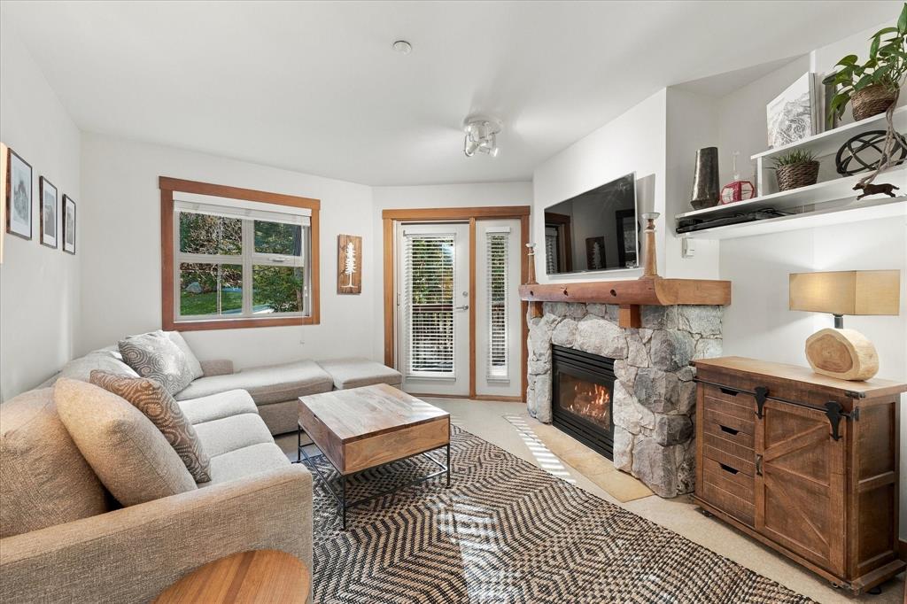 #318 – 4660 Blackcomb Way