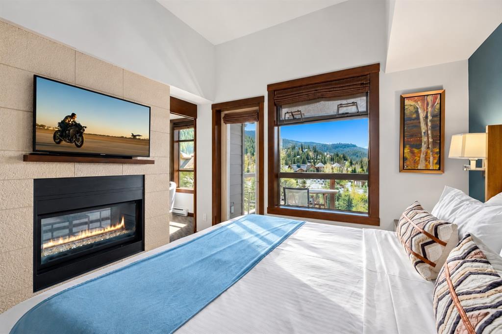 #404A – 2020 London Lane