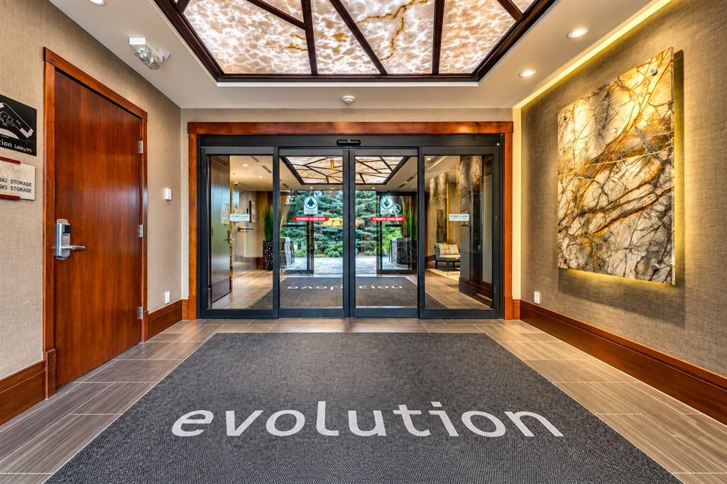 #404A – 2020 London Lane