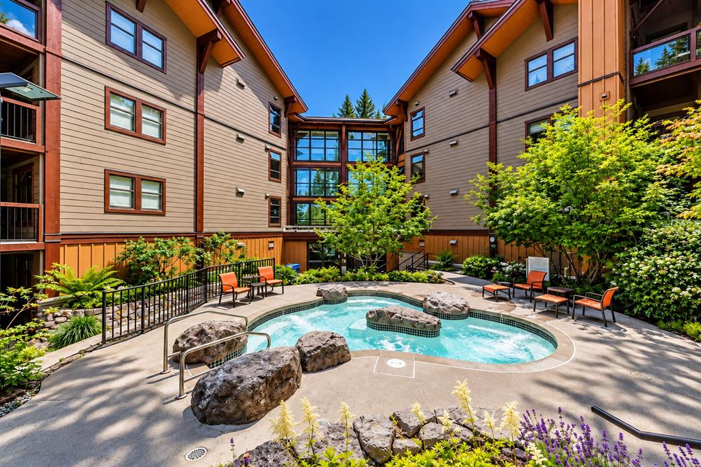 #404A – 2020 London Lane