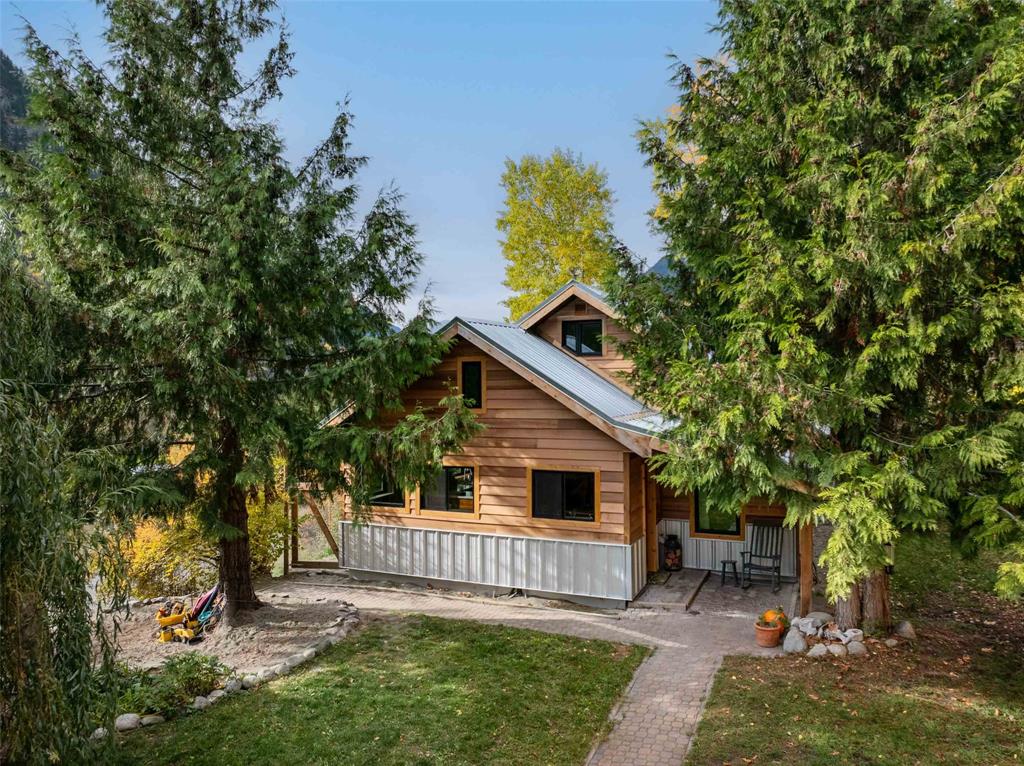 9521 Pemberton Portage Road