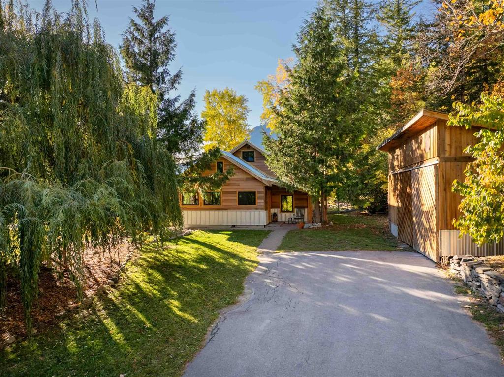9521 Pemberton Portage Road