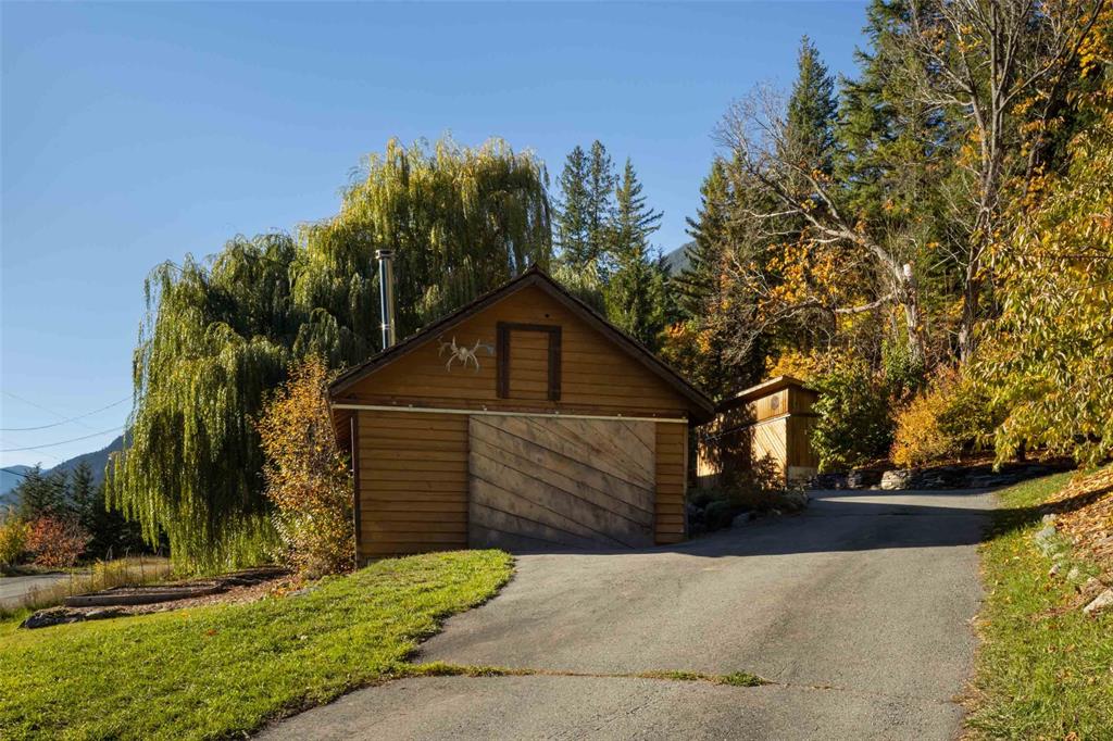 9521 Pemberton Portage Road