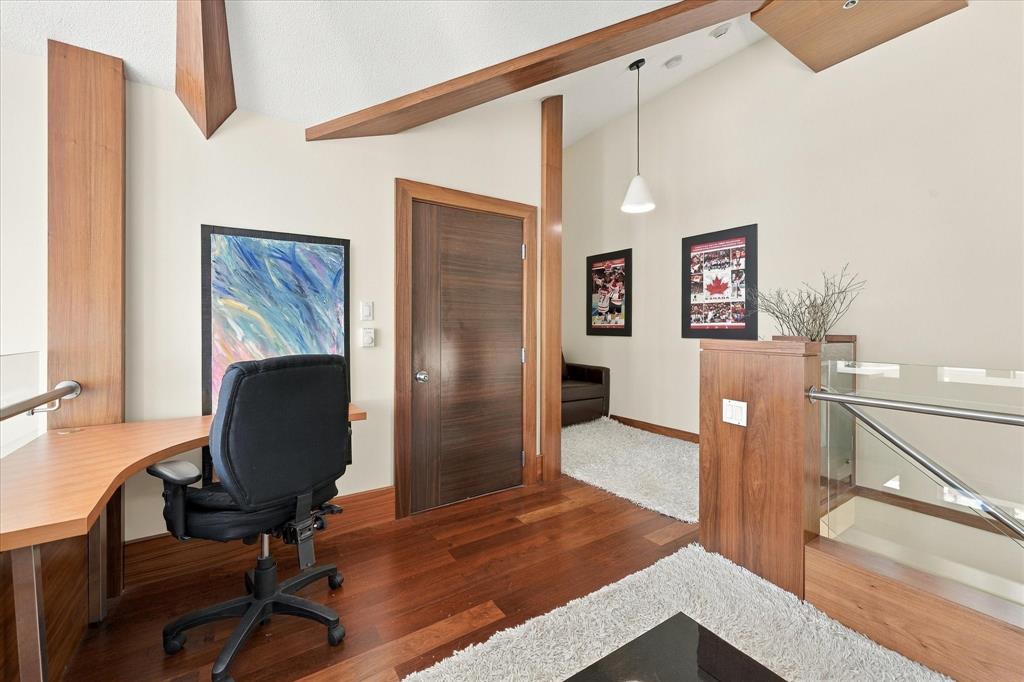#323 – 3309 Ptarmigan Place