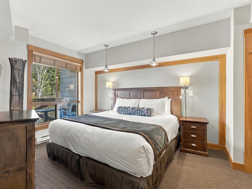 #418B – 2036 London Lane