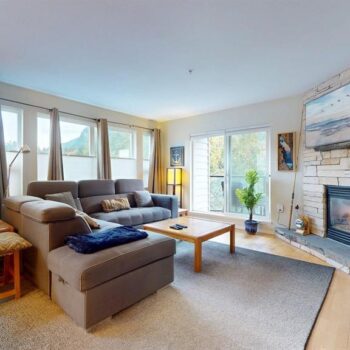 #201 – 1468 Pemberton Avenue