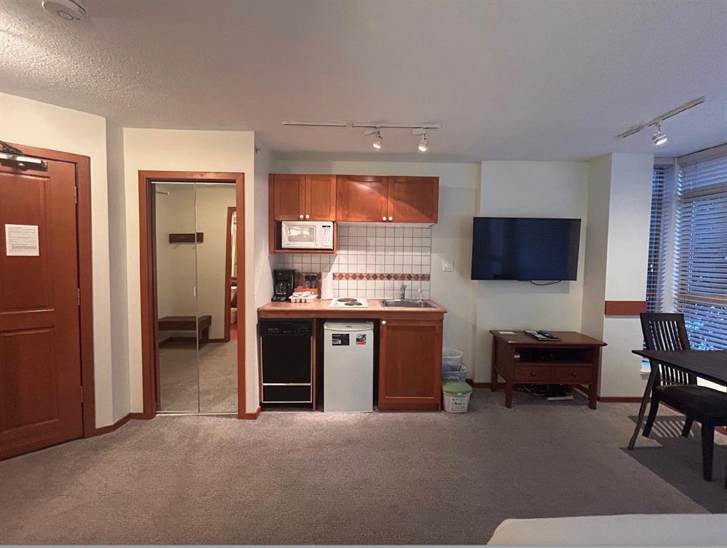 #227 – 4315 Northlands Boulevard