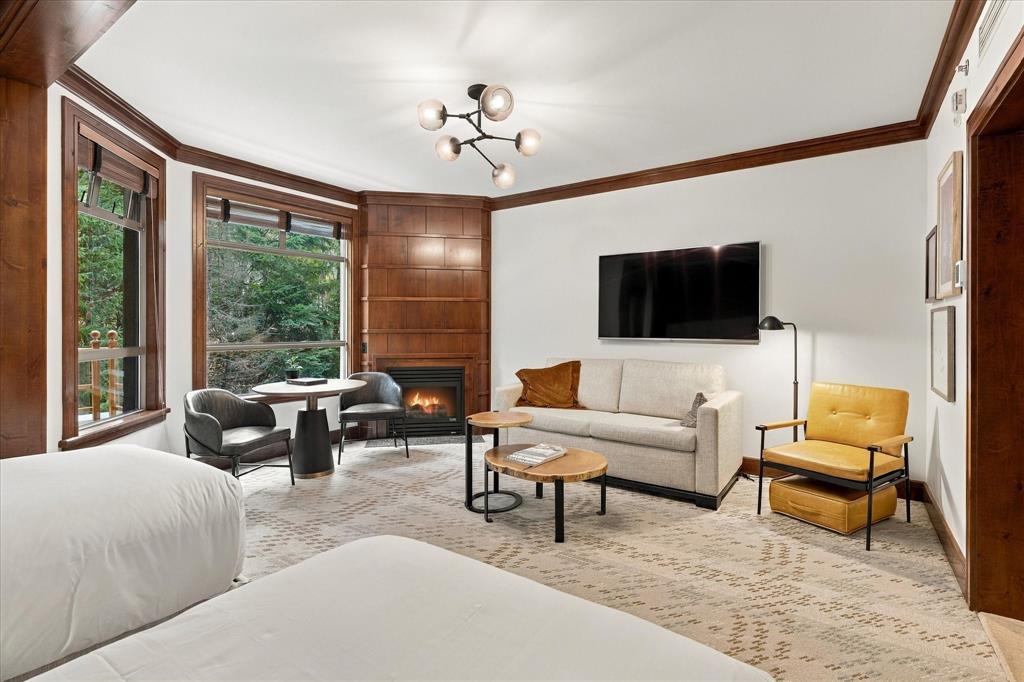 #322 – 4591 Blackcomb Way