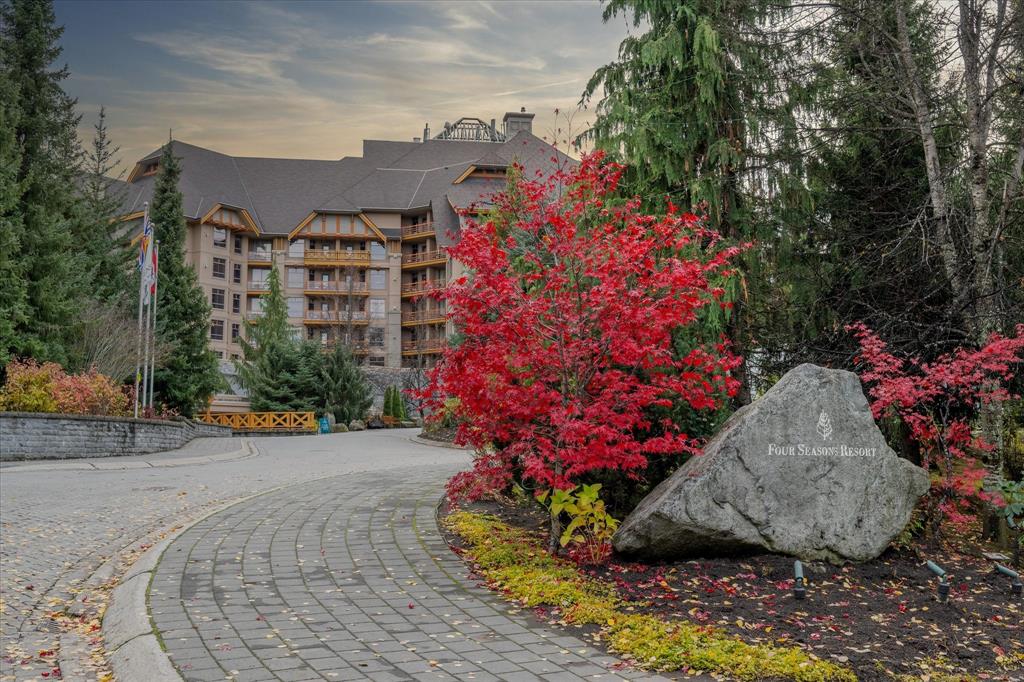 #322 – 4591 Blackcomb Way