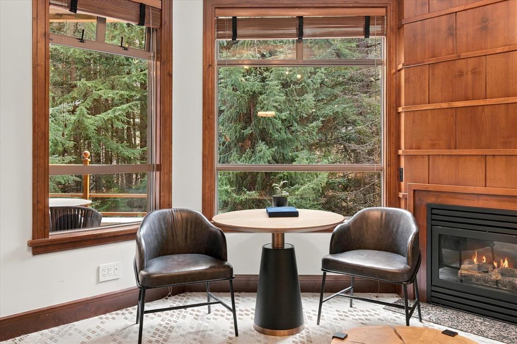 #322 – 4591 Blackcomb Way